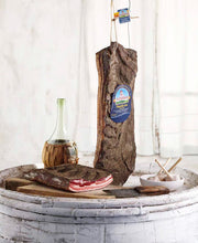 Afbeelding in Gallery-weergave laden, Italiaans spek met peper /Pancetta tesa- vacuüm verpakt 250gr